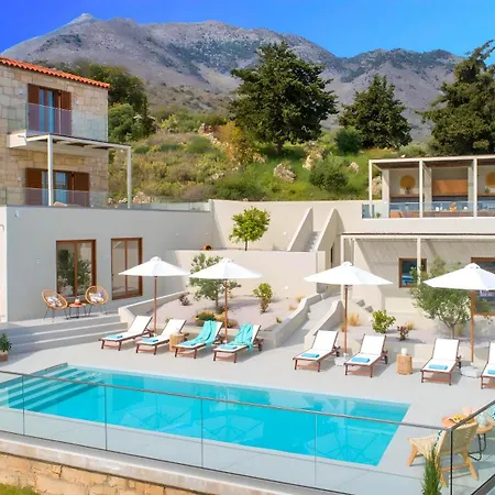 Soluna Villa *